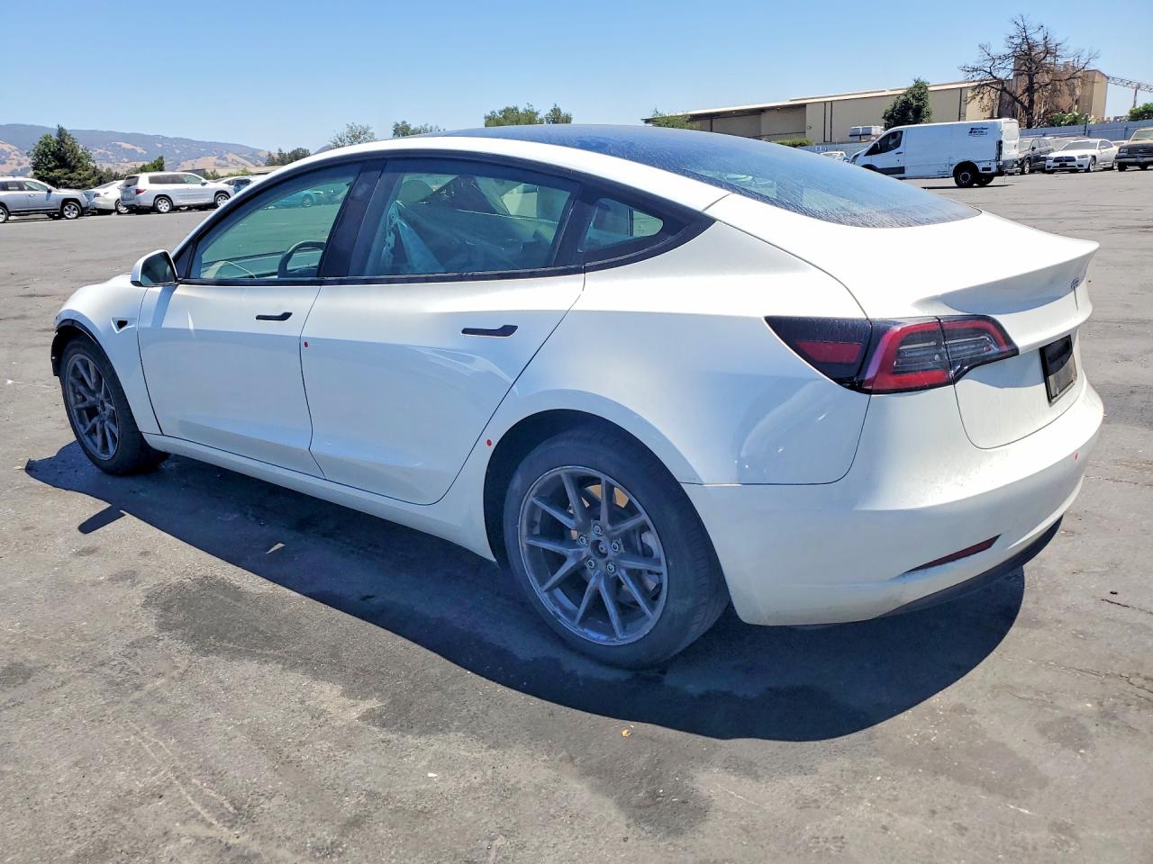 2023 TESLA MODEL 3 — снимка 2