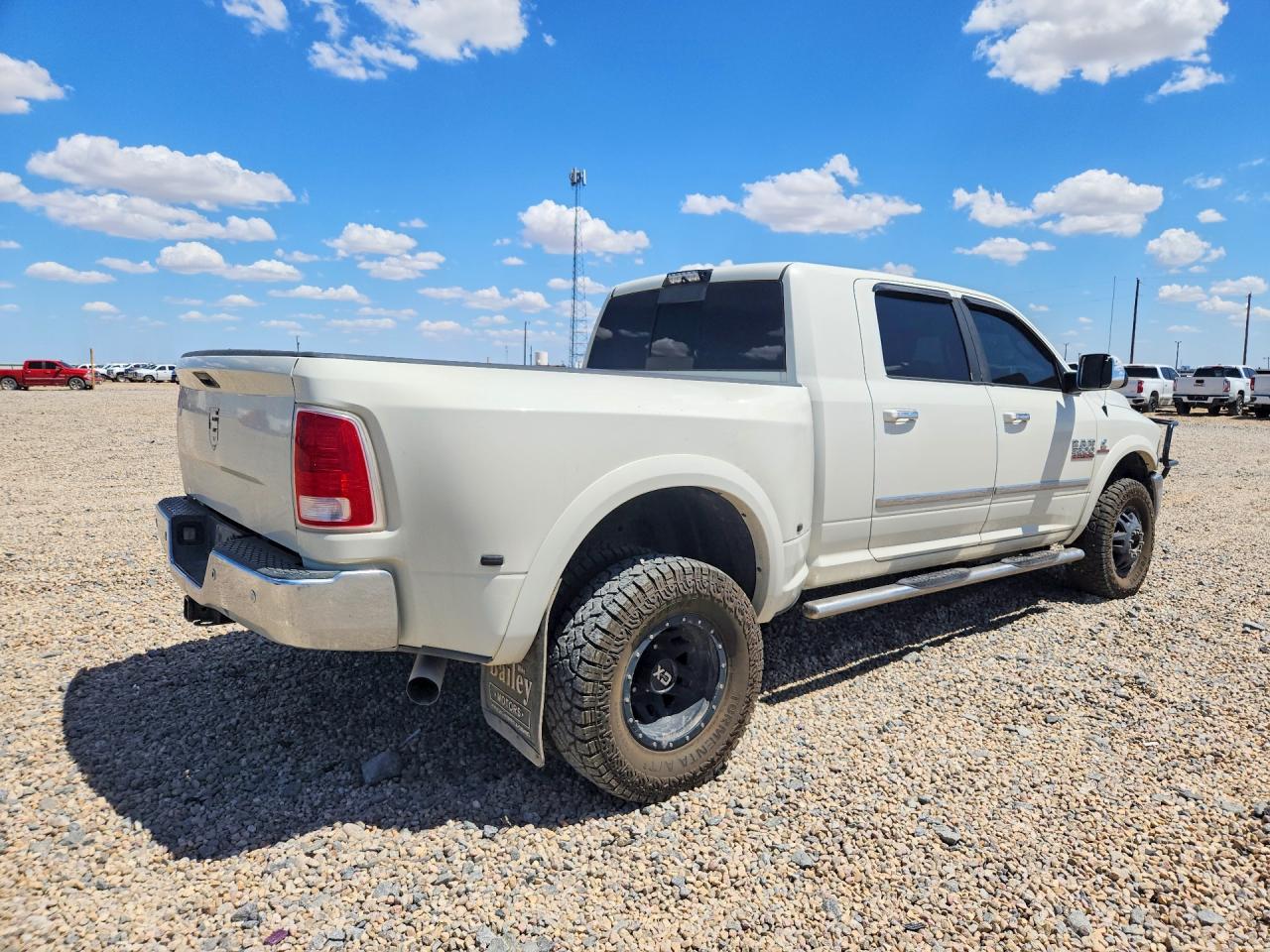 2016 RAM 3500 LARAMIE — снимка 3