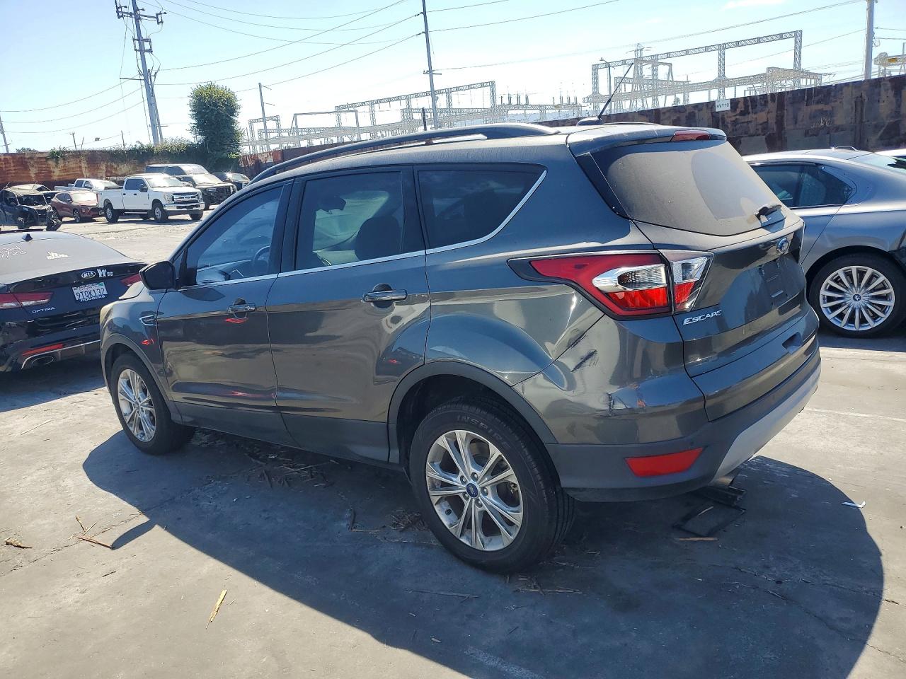 2017 FORD ESCAPE SE — снимка 2