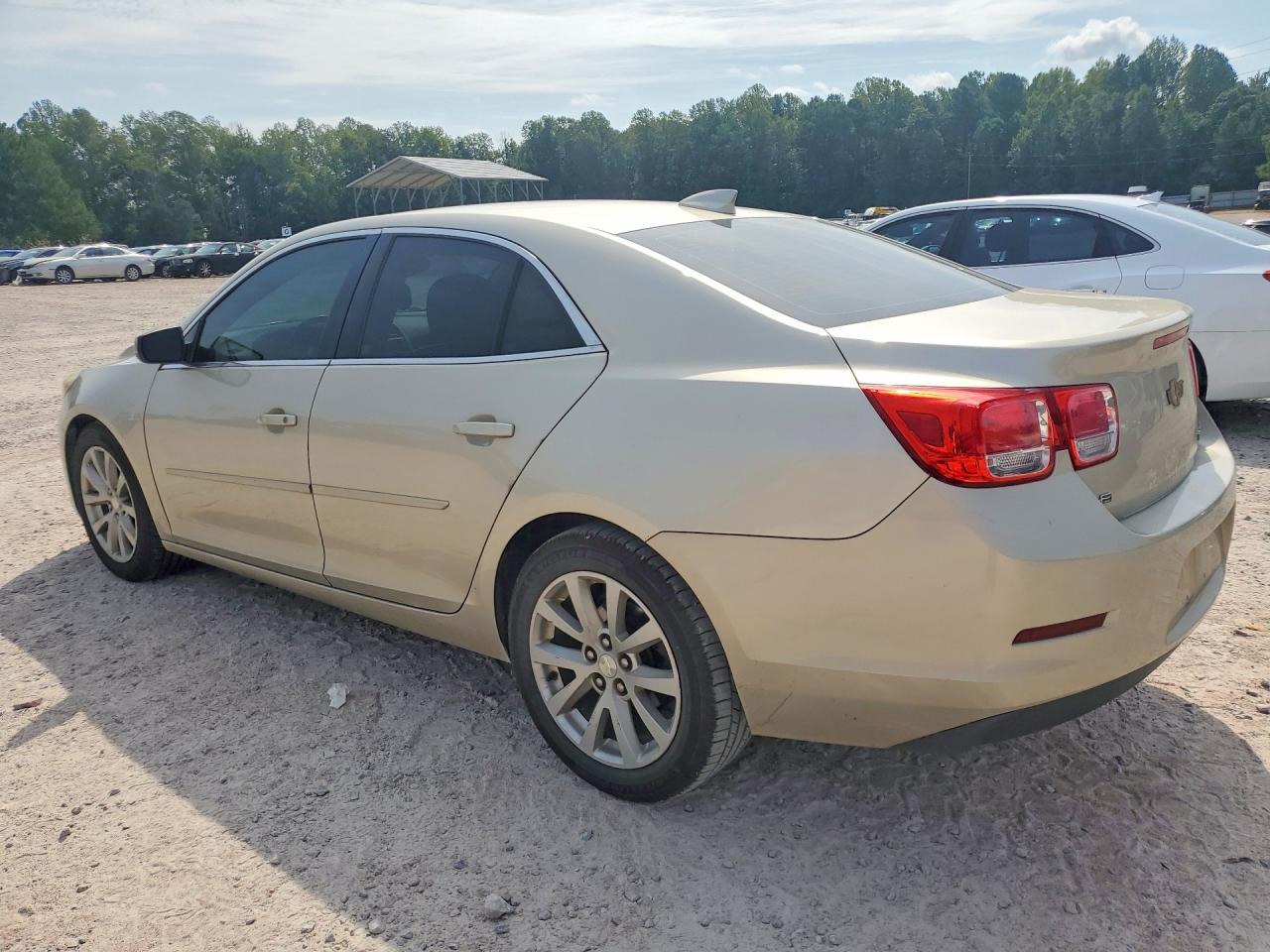 2015 CHEVROLET MALIBU 2LT — снимка 2