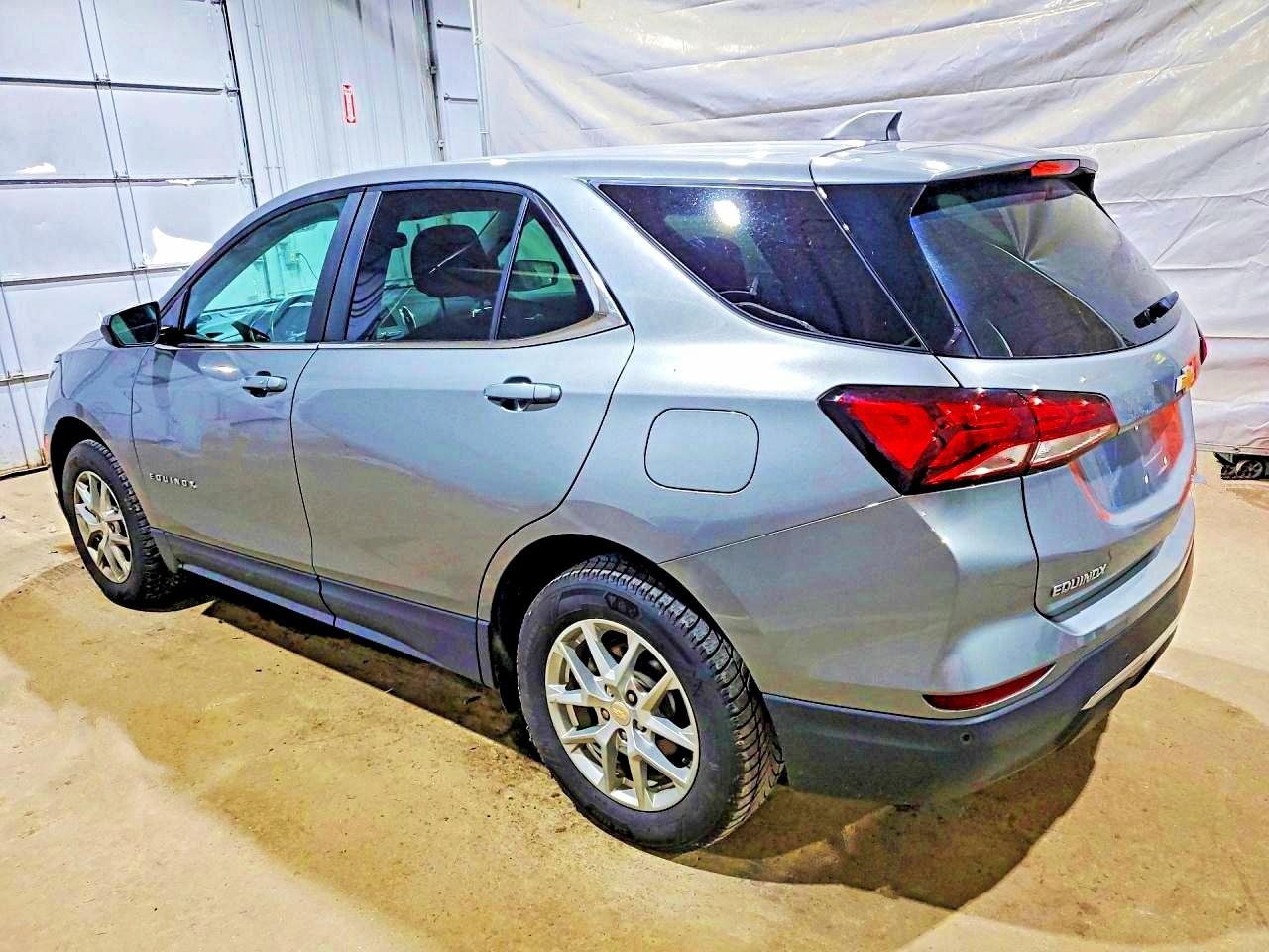 2023 CHEVROLET EQUINOX LT — снимка 2