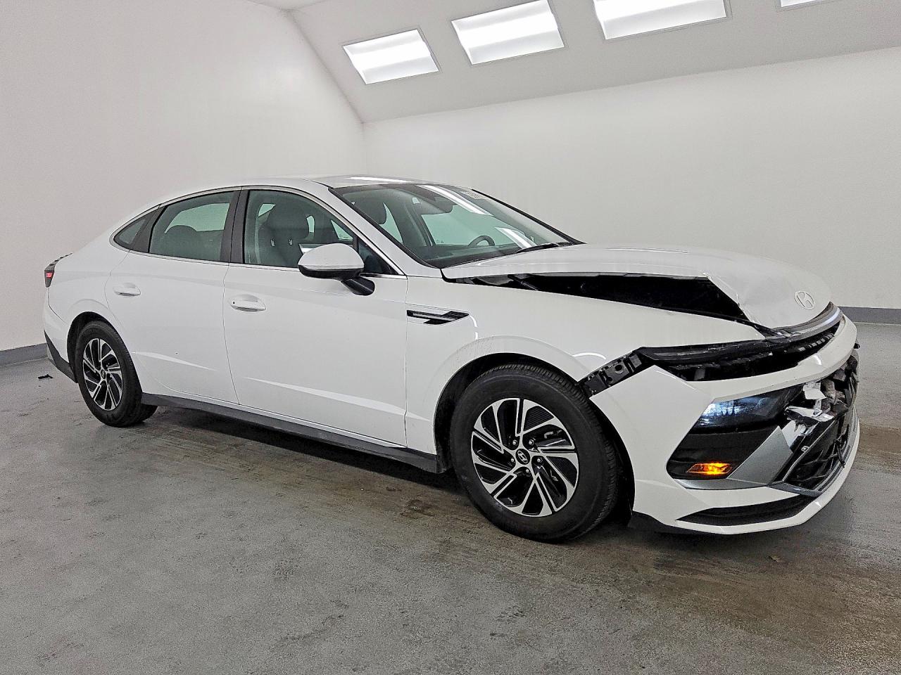2026 HYUNDAI SONATA HYBRID BLUE — снимка 4