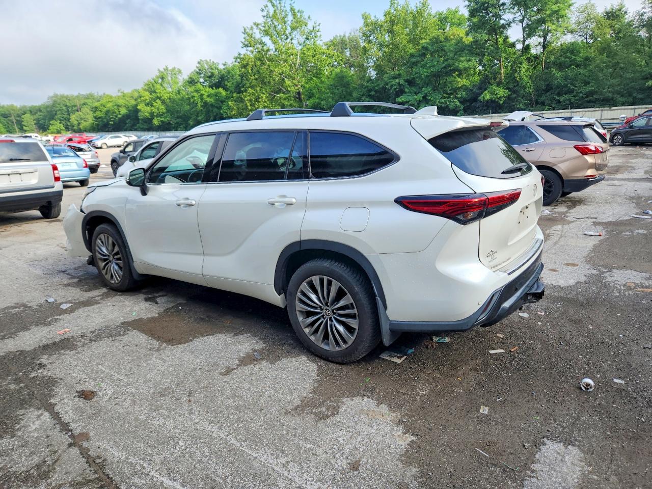 2020 TOYOTA HIGHLANDER PLATINUM — снимка 2