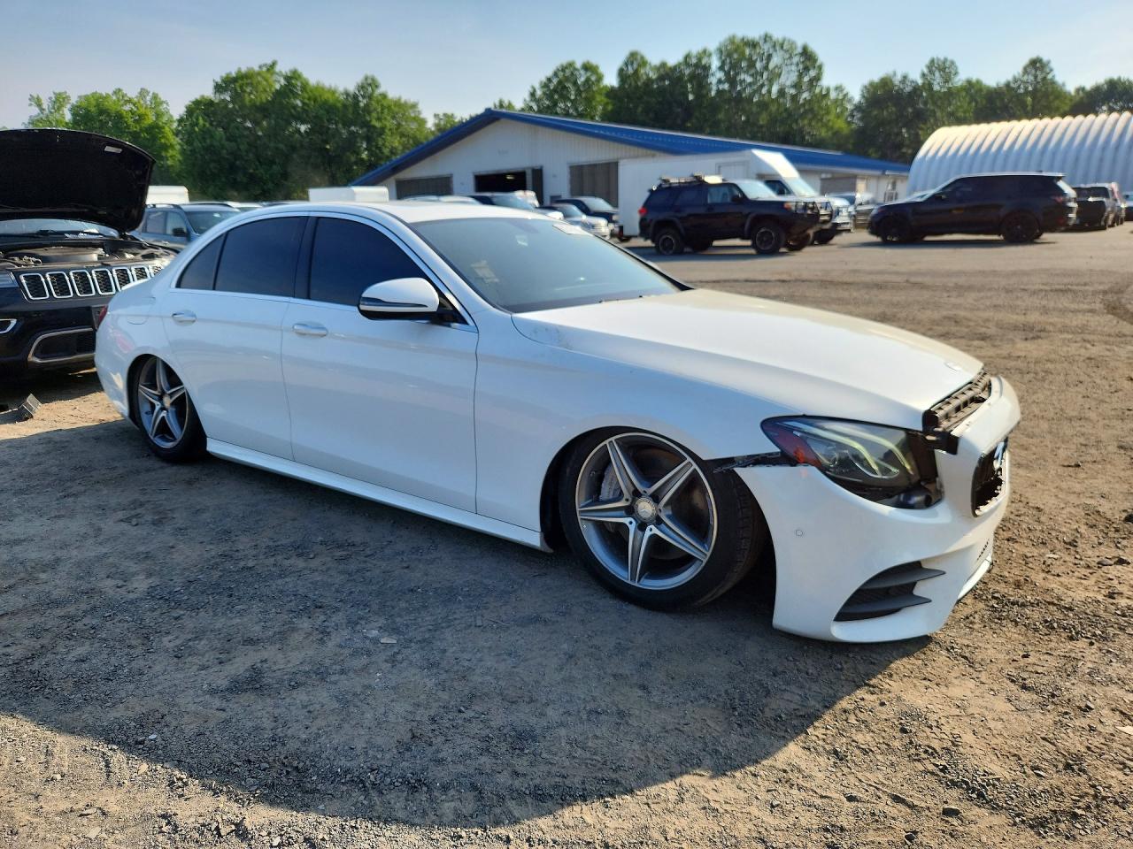 2017 MERCEDES-BENZ E 300 4MATIC — снимка 4
