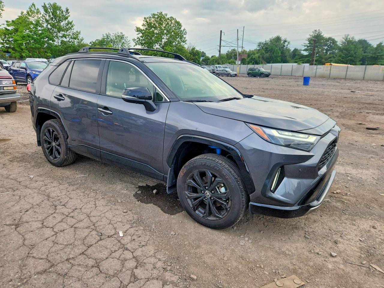 2025 TOYOTA RAV4 XSE — снимка 4