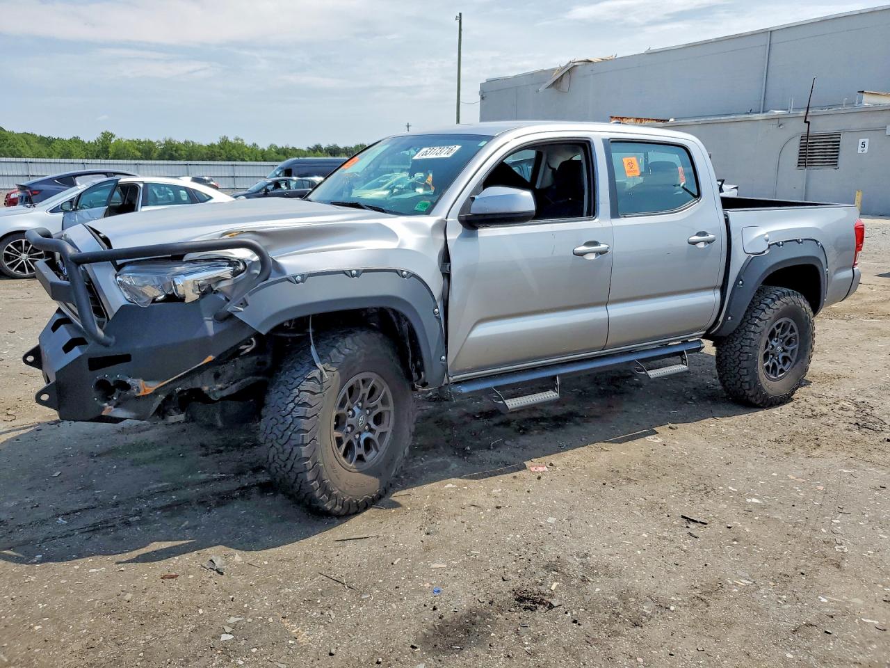 2016 TOYOTA TACOMA SR