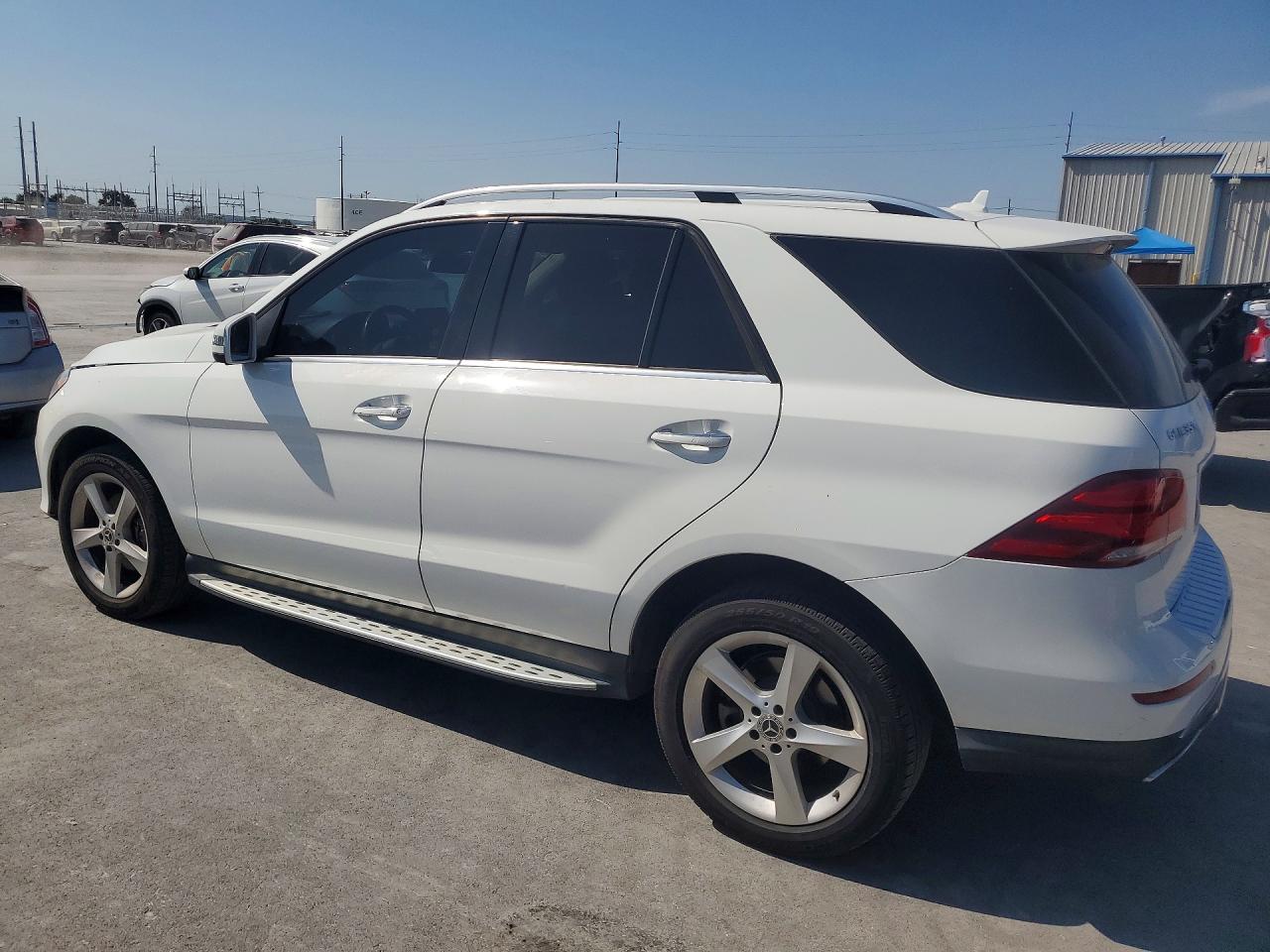 2017 MERCEDES-BENZ GLE 350 4MATIC — снимка 2