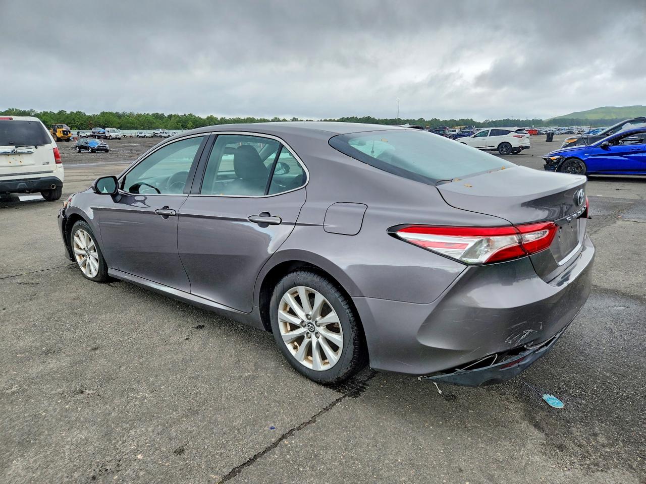2018 TOYOTA CAMRY LE — снимка 2