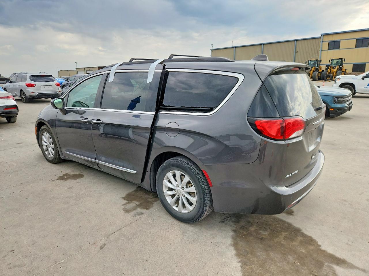 2017 CHRYSLER PACIFICA TOURING L — снимка 2