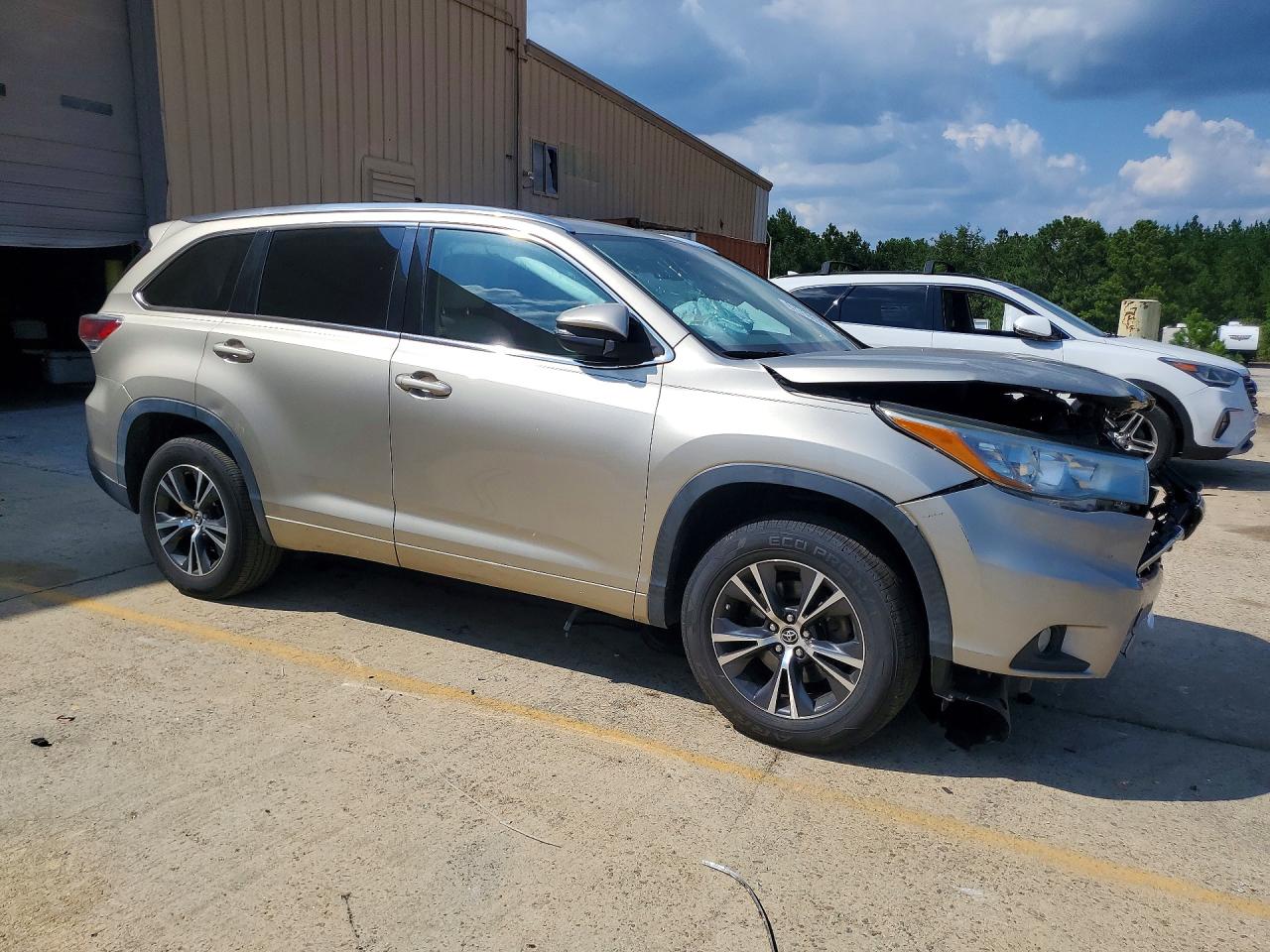 2016 TOYOTA HIGHLANDER XLE — снимка 4