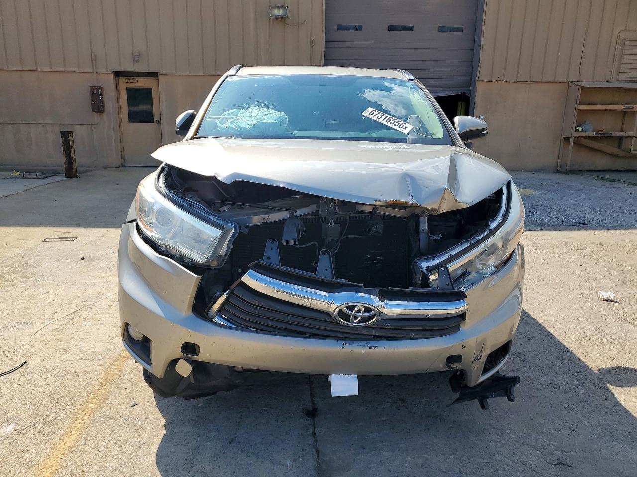 2016 TOYOTA HIGHLANDER XLE — снимка 5