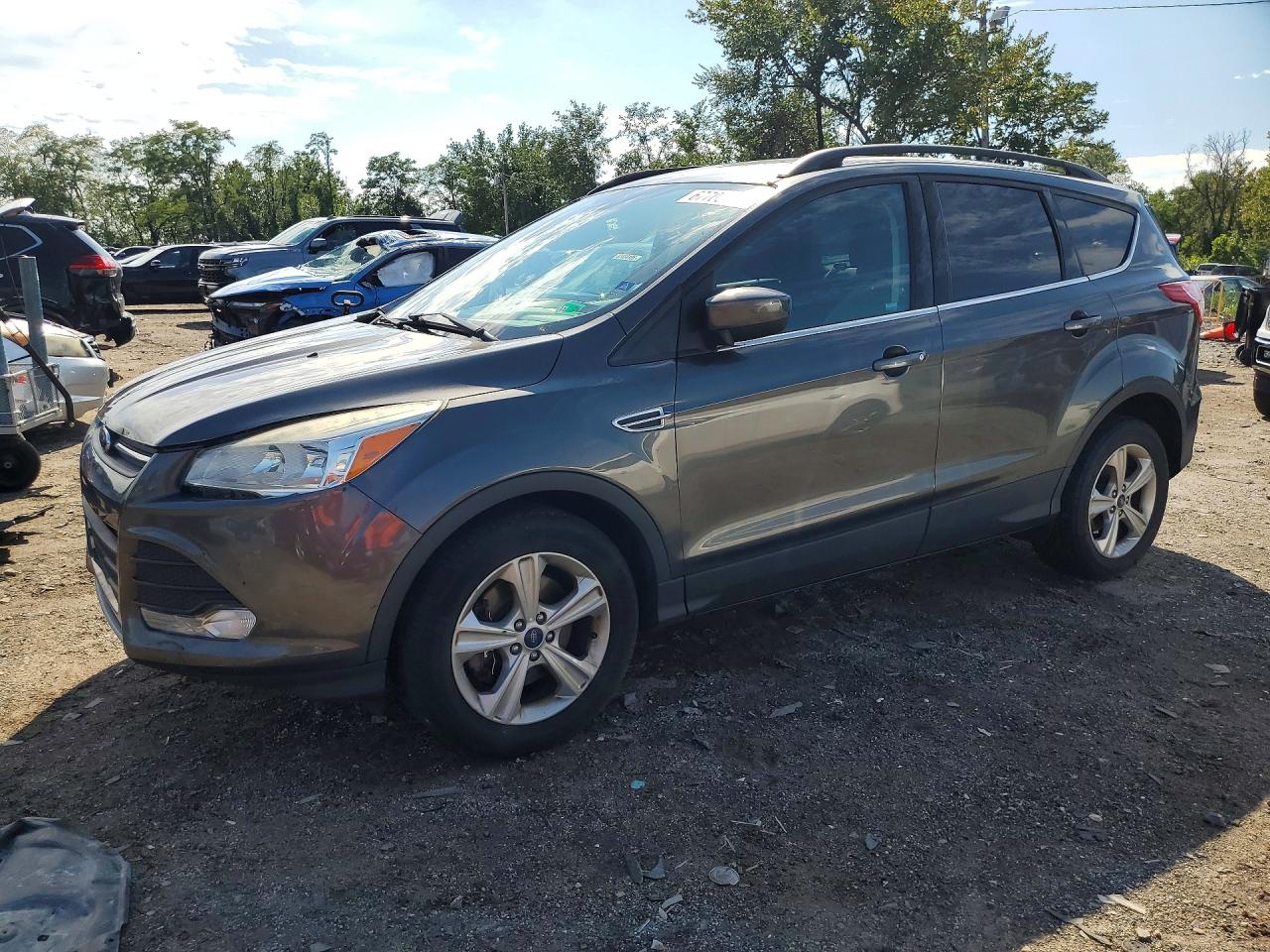 2016 FORD ESCAPE SE
