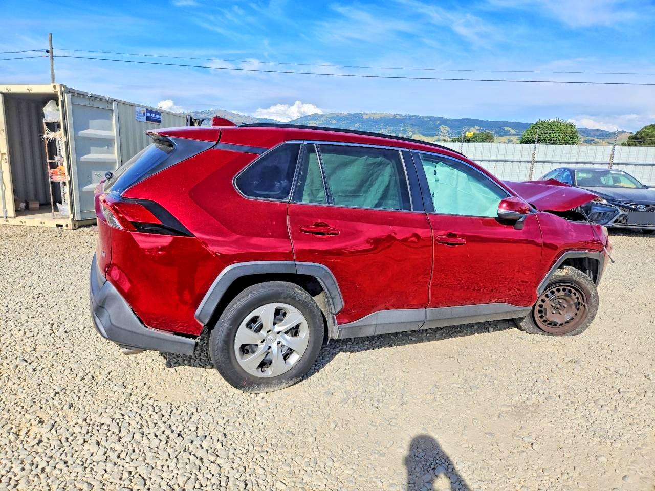 2019 TOYOTA RAV4 LE — снимка 3