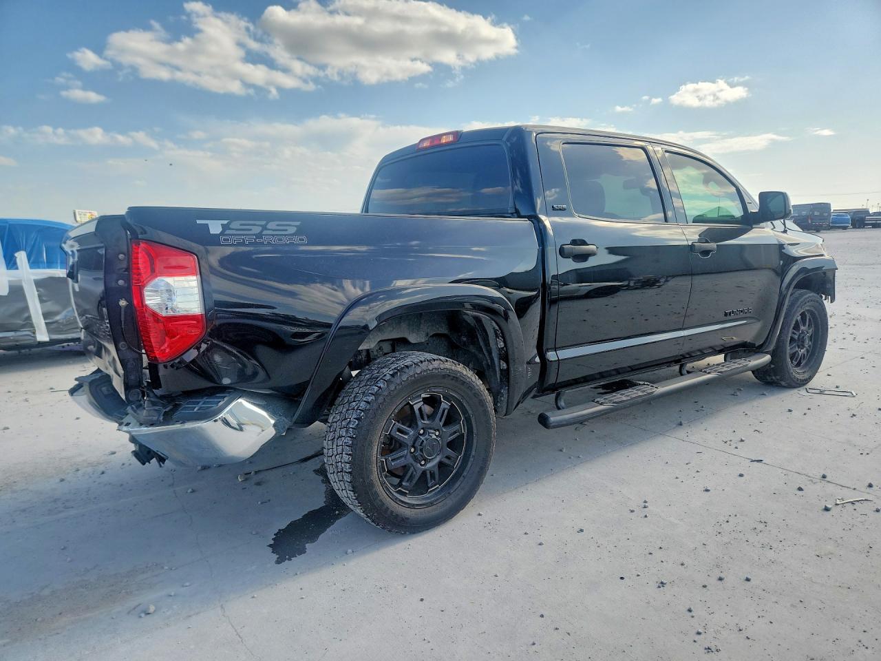 2017 TOYOTA TUNDRA CREWMAX SR5 — снимка 3