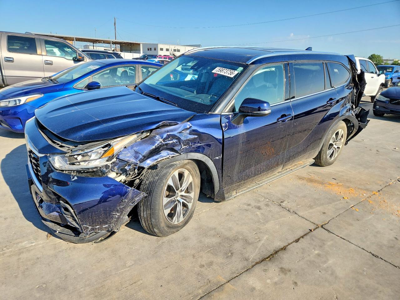 2020 TOYOTA HIGHLANDER XLE