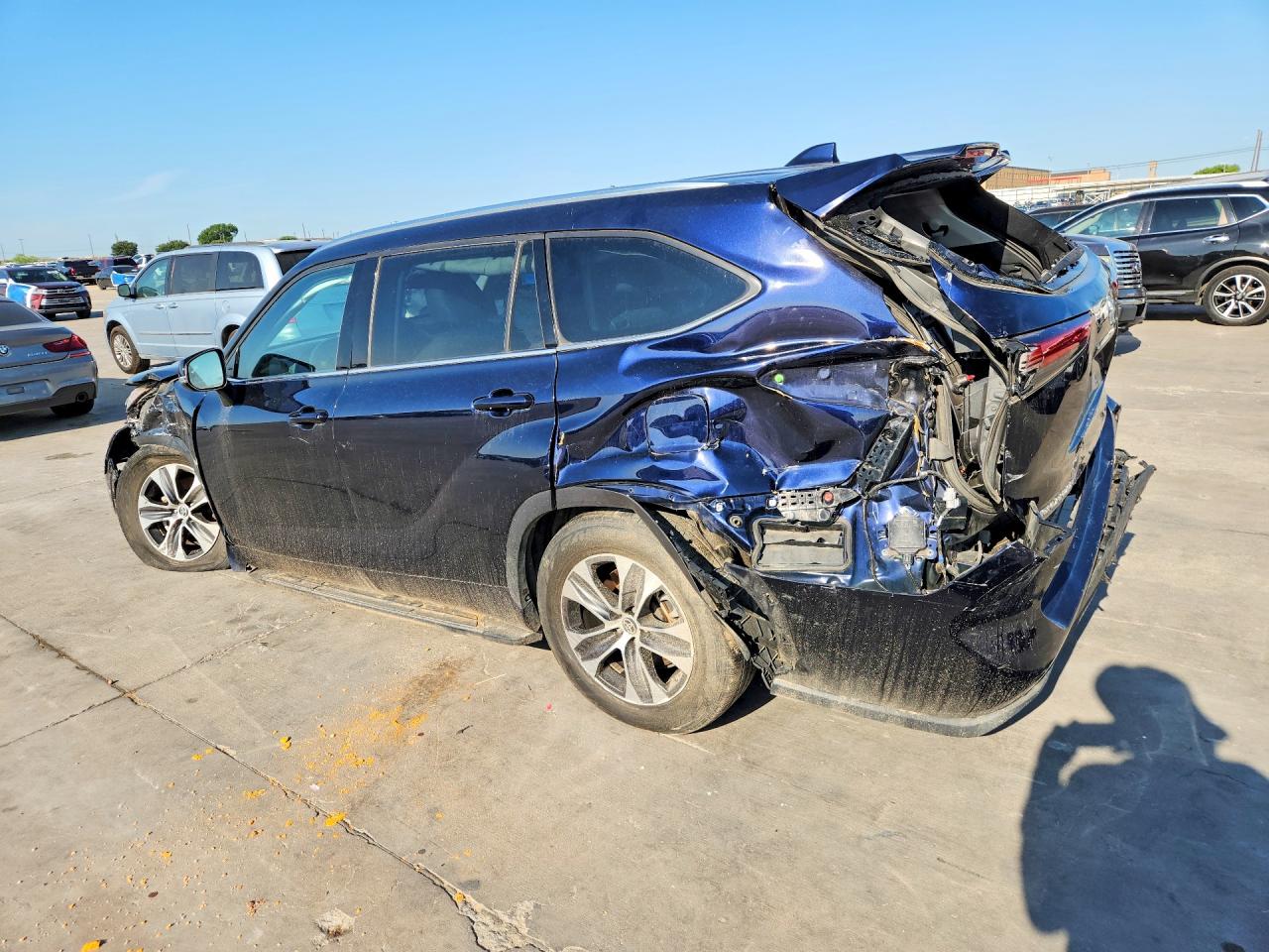 2020 TOYOTA HIGHLANDER XLE — снимка 2