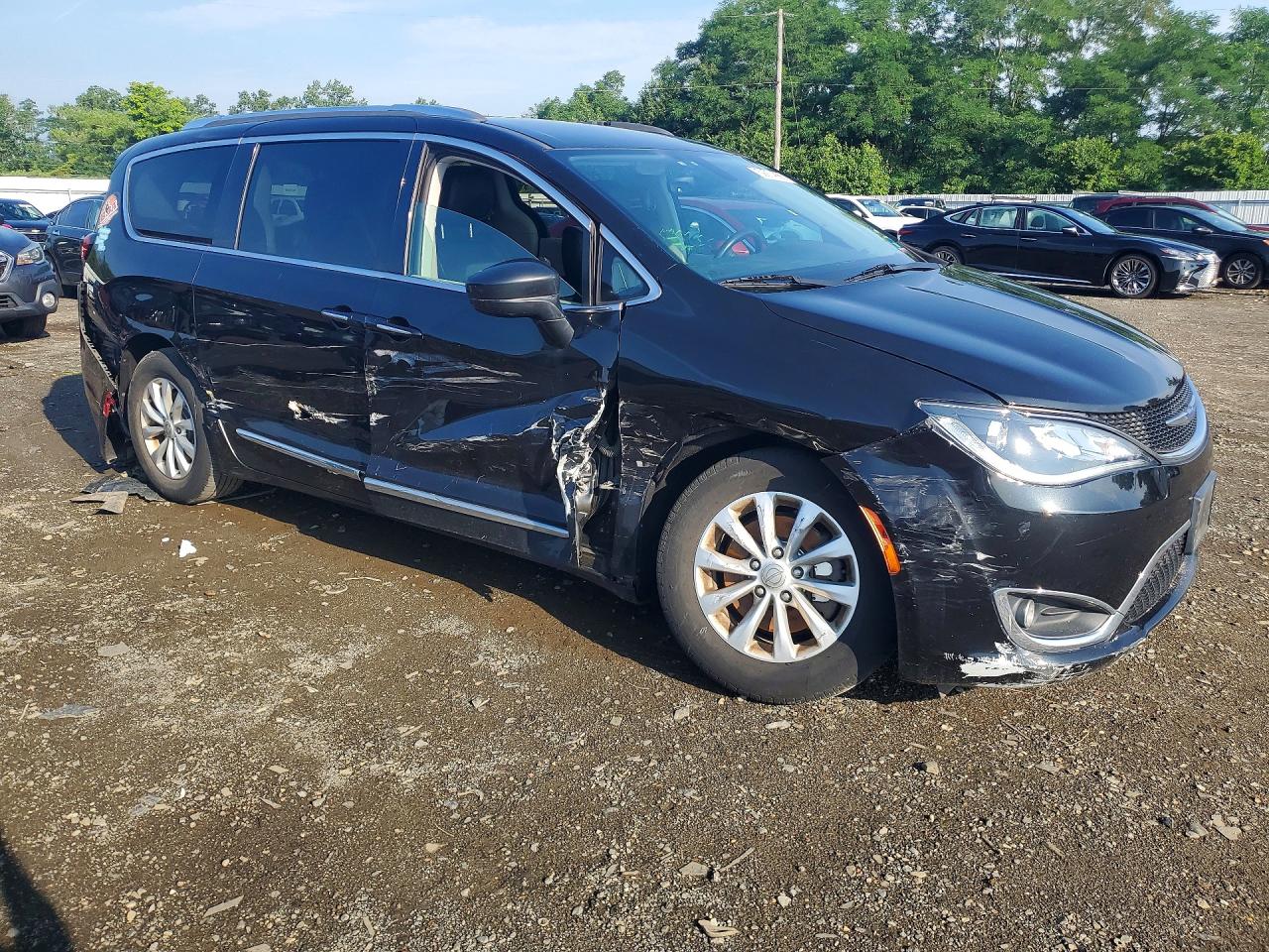 2019 CHRYSLER PACIFICA TOURING L — снимка 4