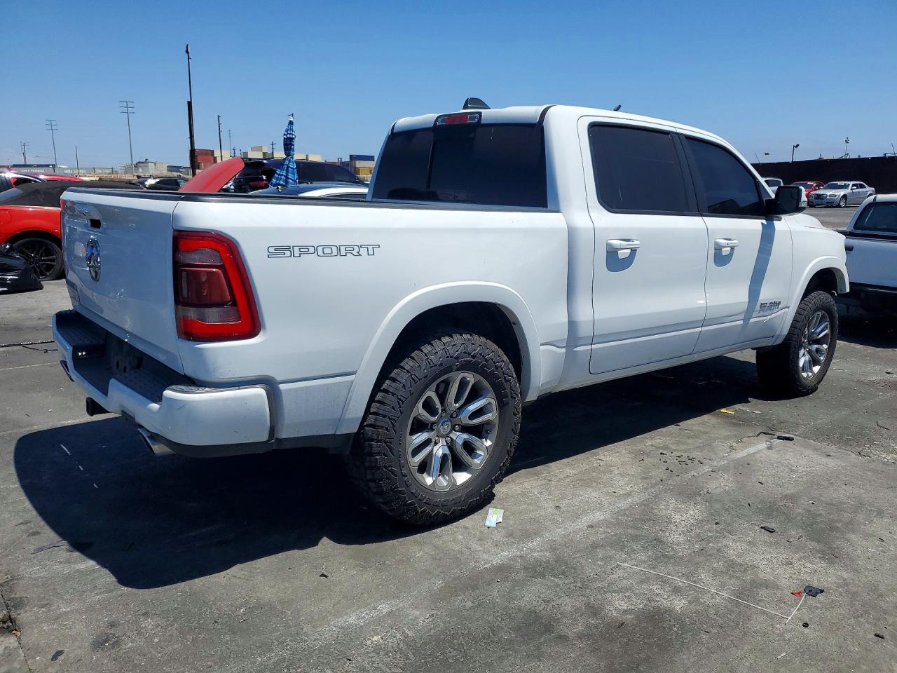 2021 RAM 1500 LARAMIE — снимка 3