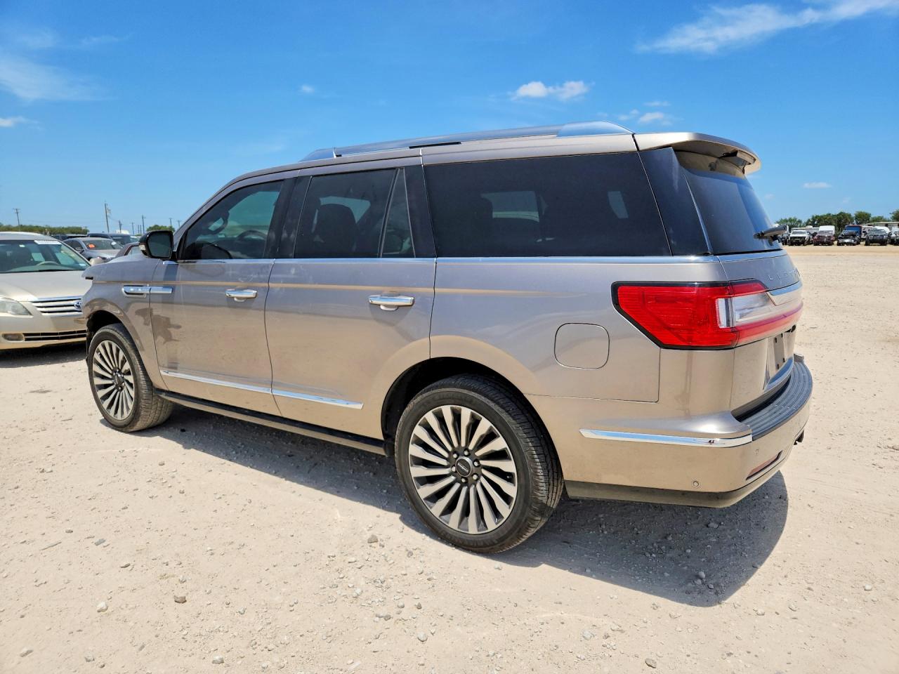 2019 LINCOLN NAVIGATOR RESERVE — снимка 2