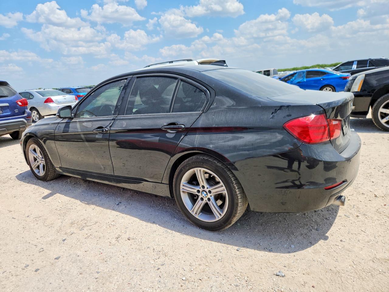 2014 BMW 320 I — снимка 2