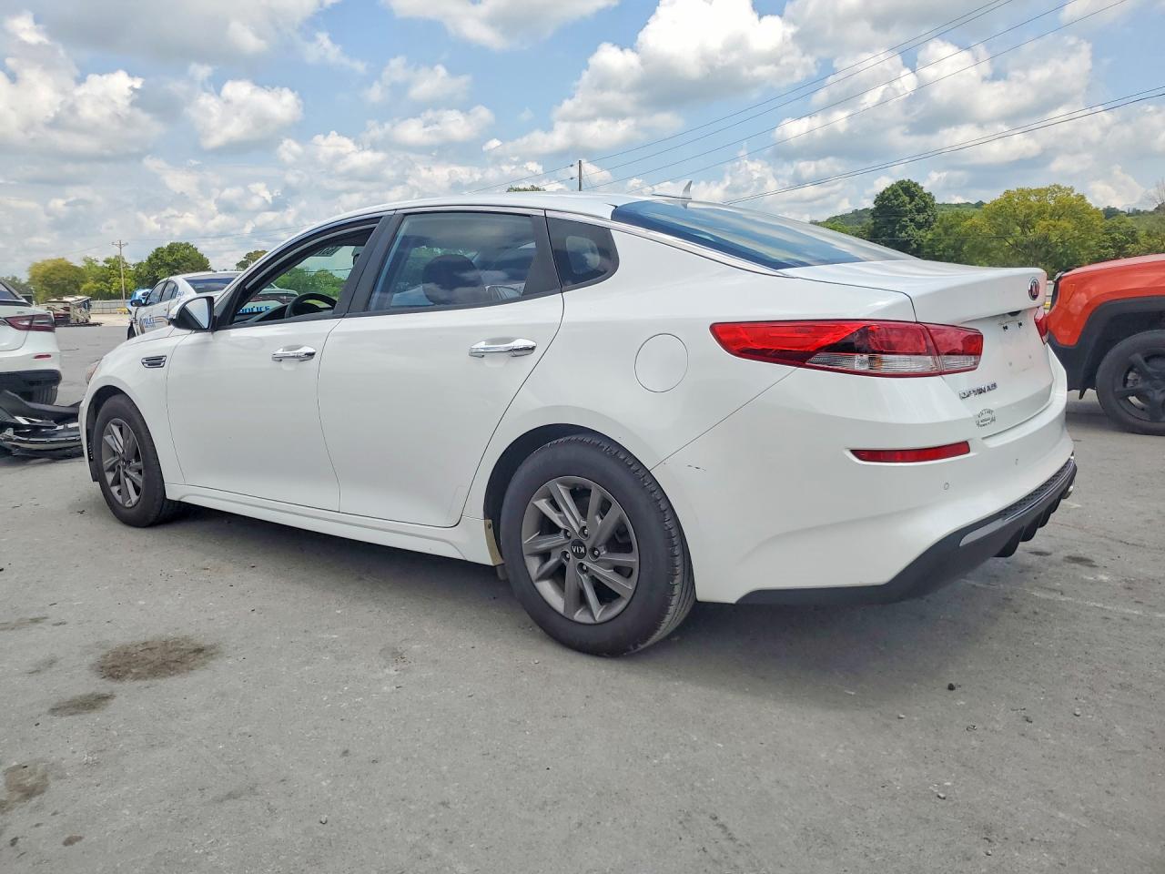 2020 KIA OPTIMA LX — снимка 2