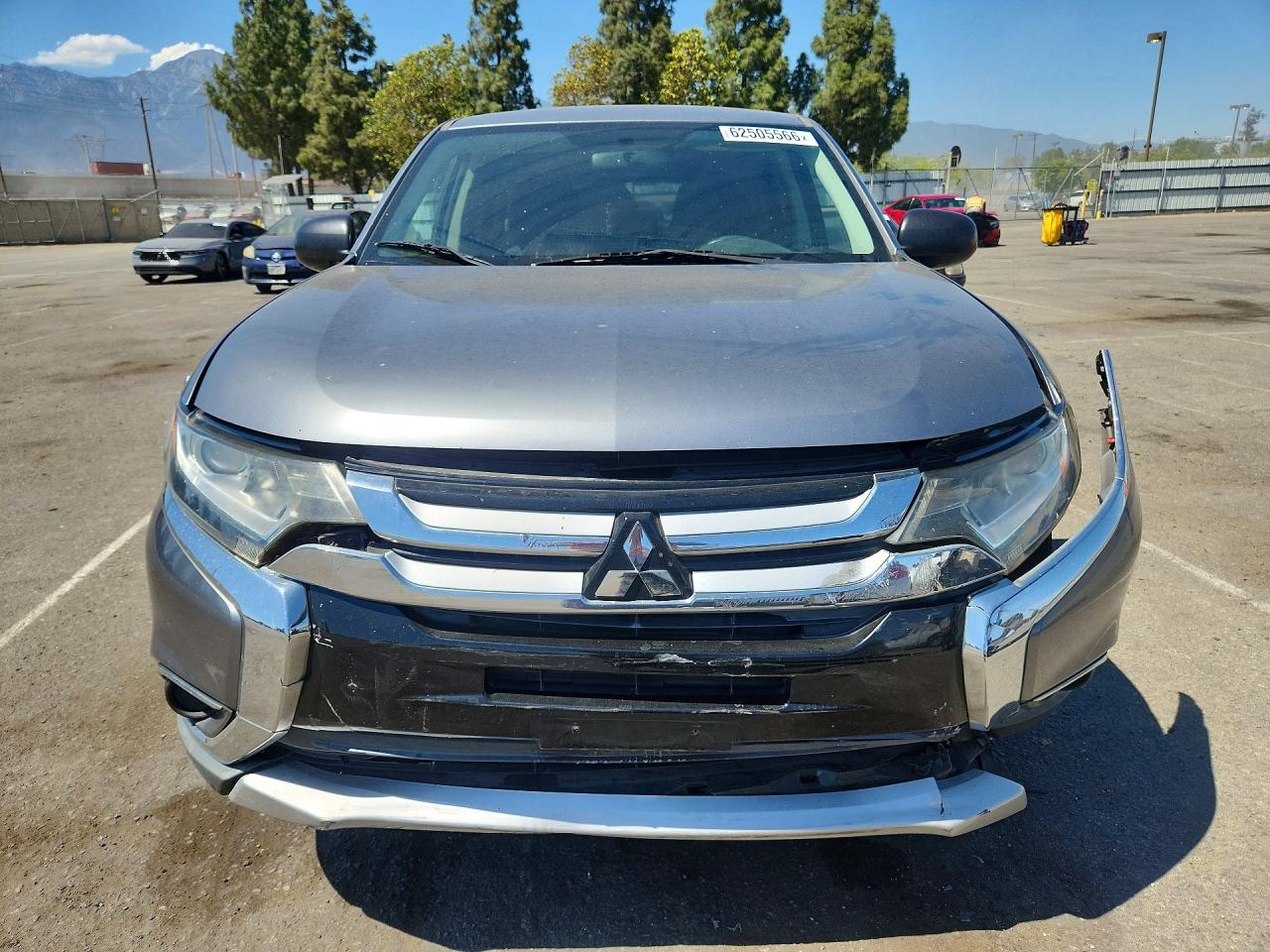 2017 MITSUBISHI OUTLANDER ES — снимка 5