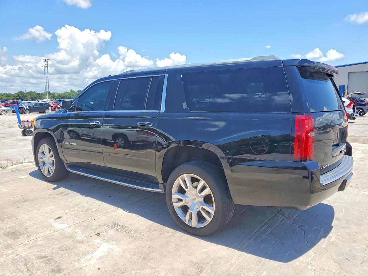 2018 CHEVROLET SUBURBAN K1500 PREMIER — снимка 2