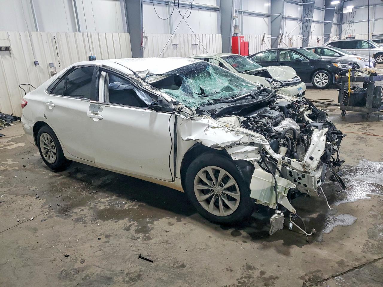 2015 TOYOTA CAMRY LE — снимка 4