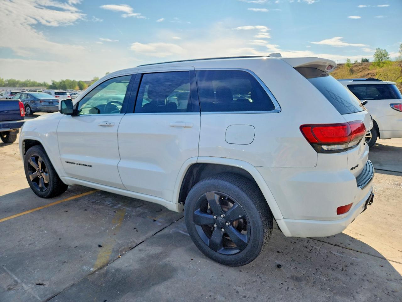 2015 JEEP GRAND CHEROKEE LAREDO — снимка 2