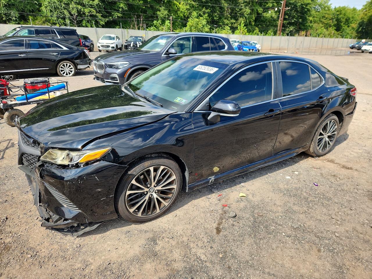 2018 TOYOTA CAMRY SE