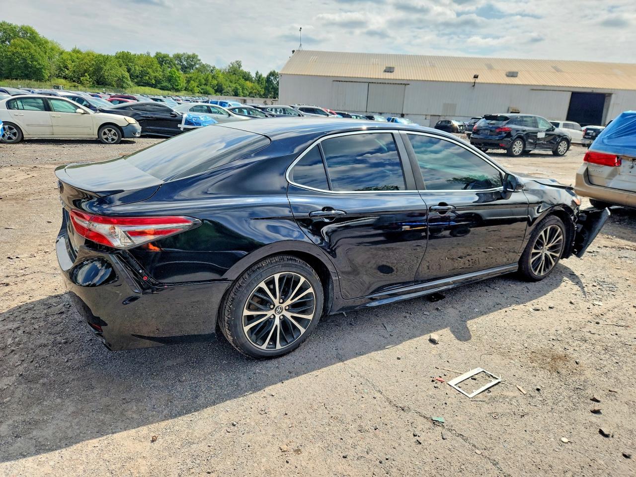 2018 TOYOTA CAMRY SE — снимка 3
