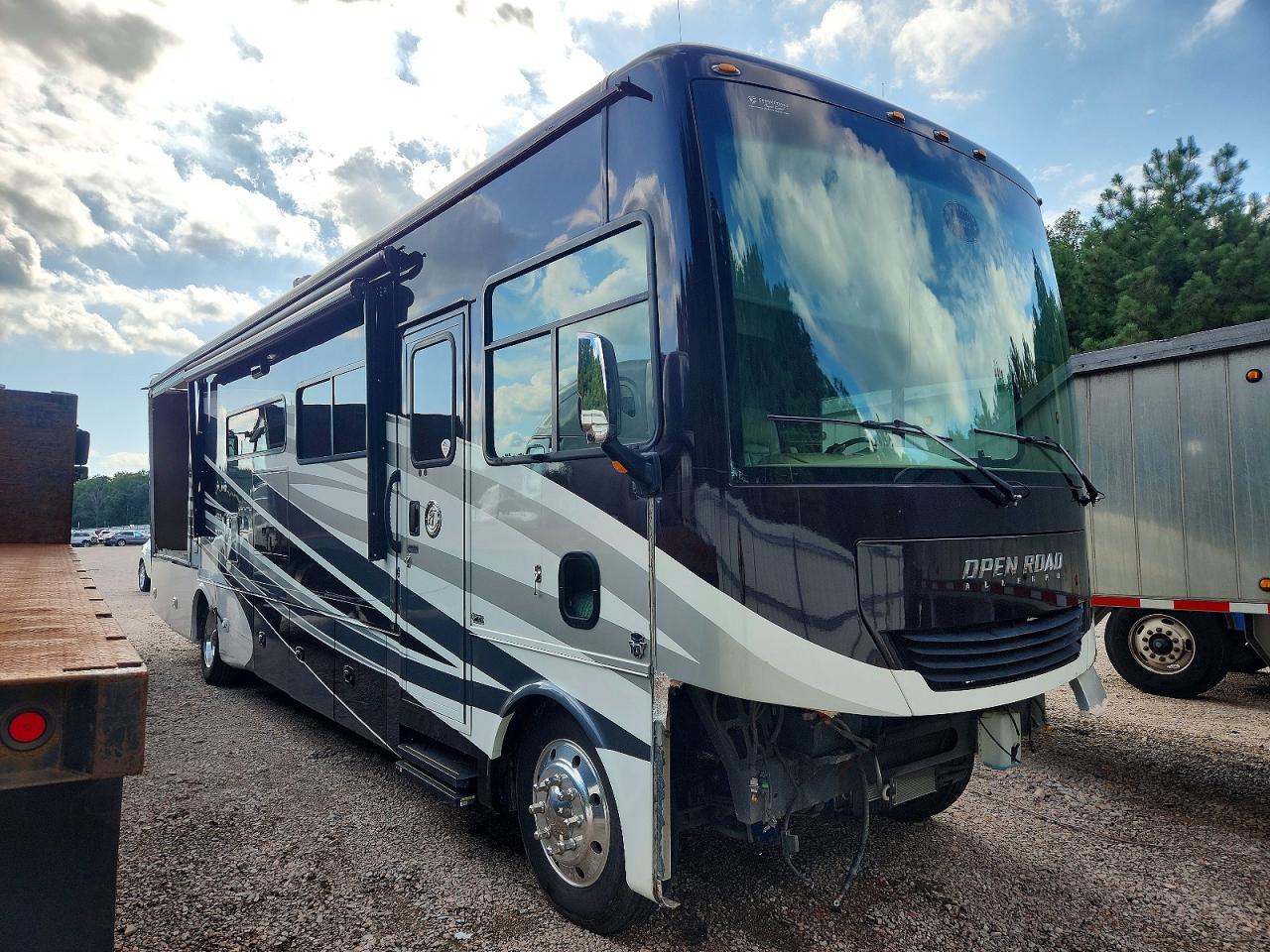 2019 FORD F53