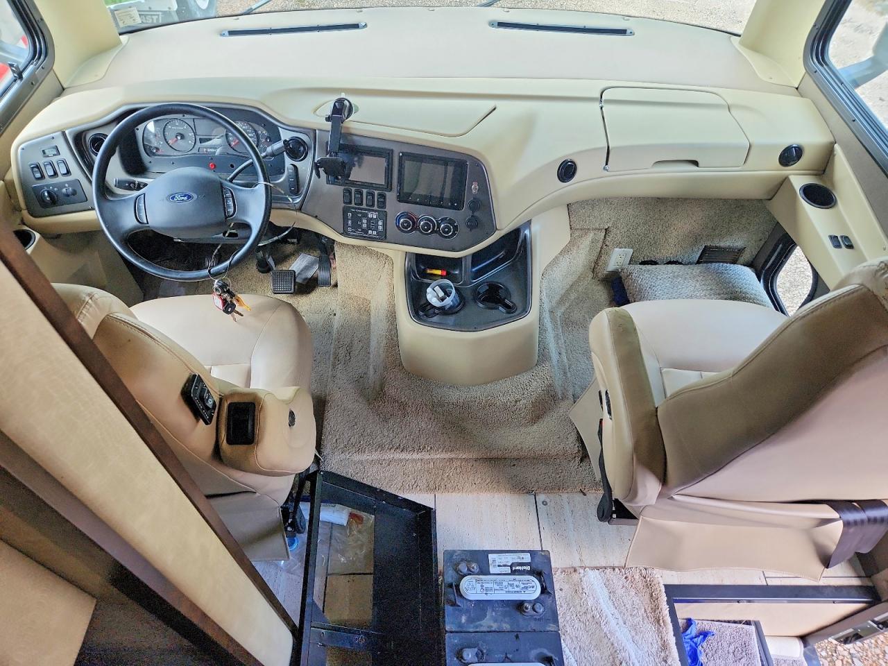 2019 FORD F53 — снимка 5