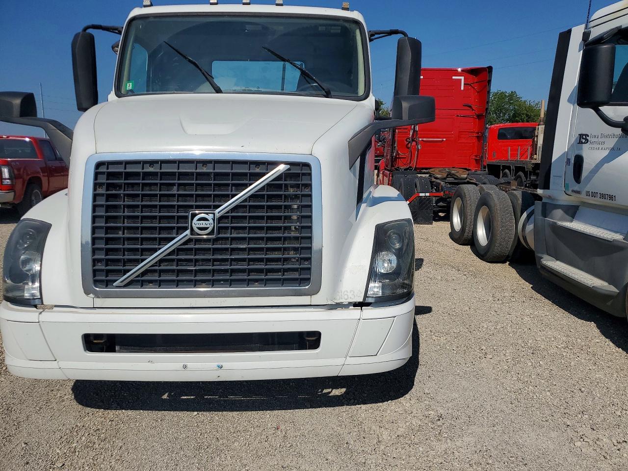 2016 VOLVO VN VNL — снимка 5