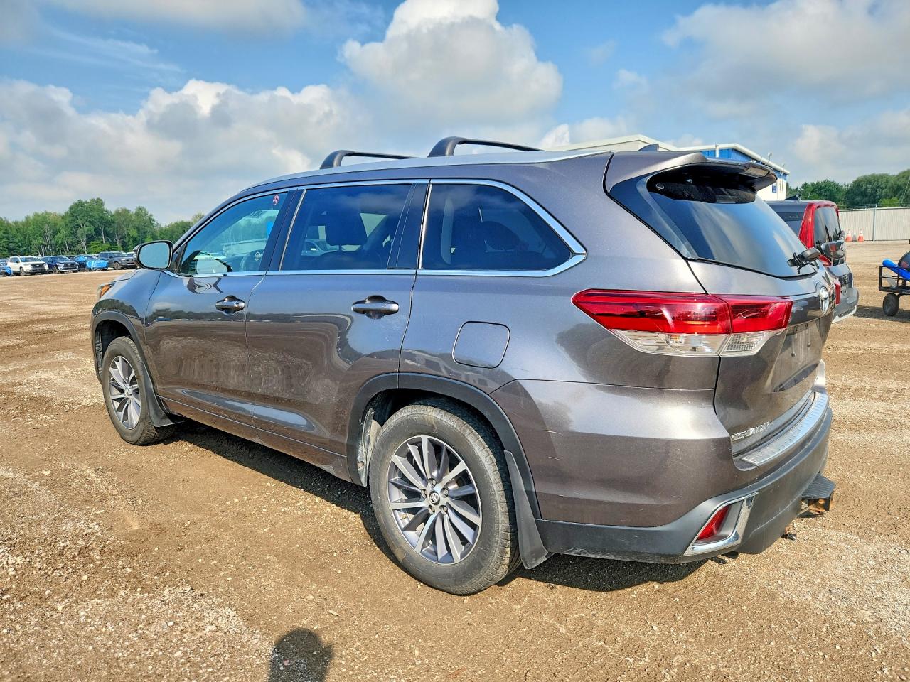 2017 TOYOTA HIGHLANDER XLE — снимка 2