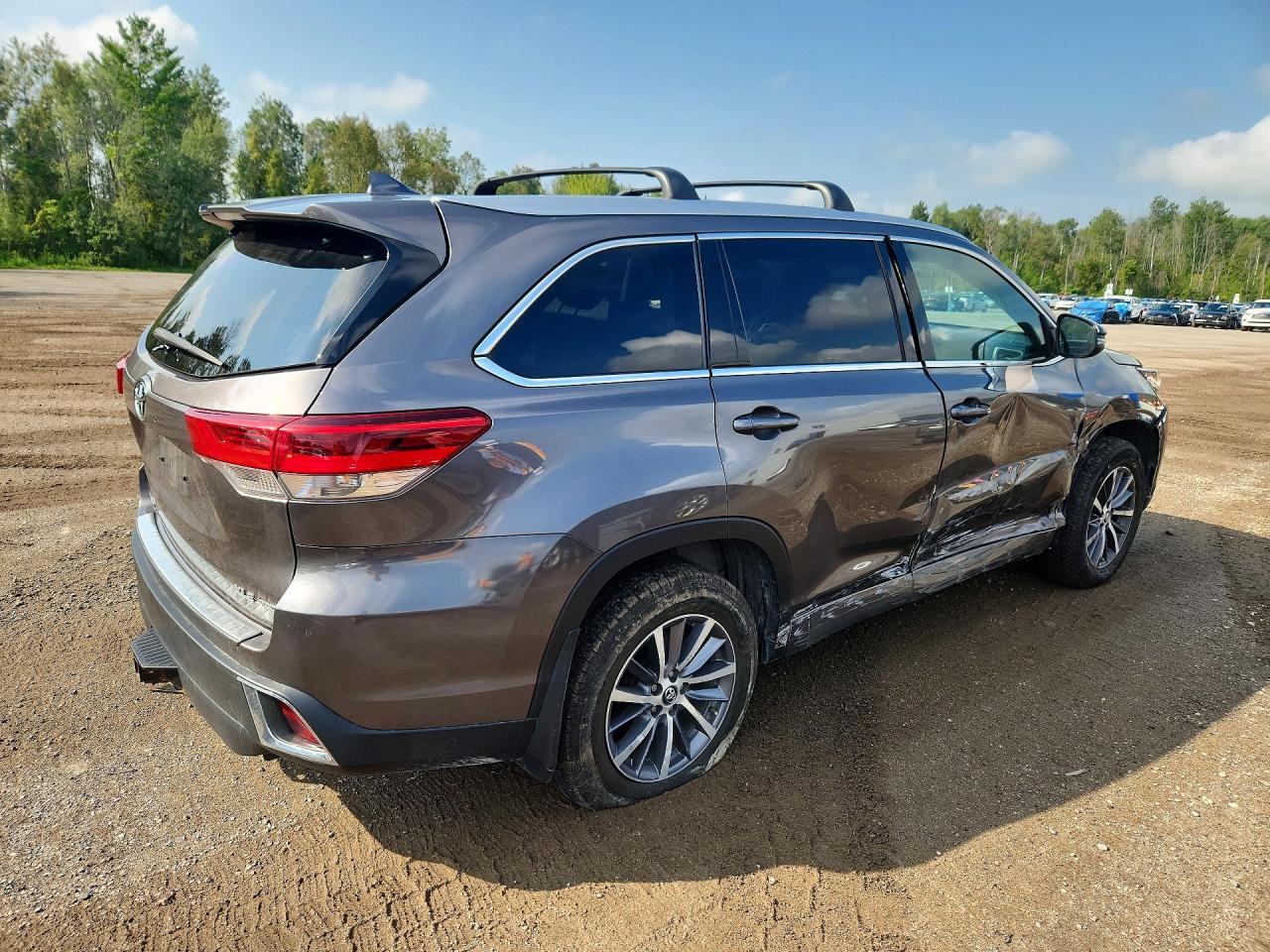 2017 TOYOTA HIGHLANDER XLE — снимка 3