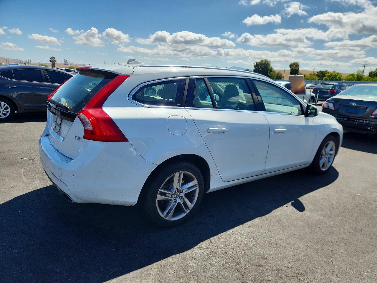 2015 VOLVO V60 PLATINUM — снимка 3