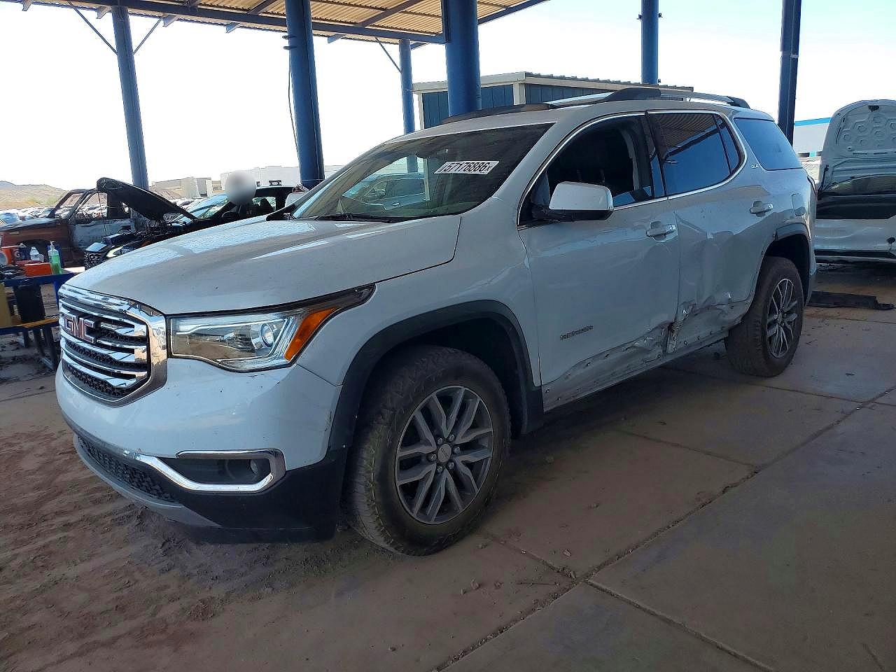 2017 GMC ACADIA SLE 2