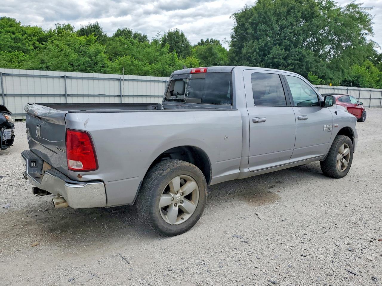 2019 RAM 1500 CLASSIC SLT — снимка 3