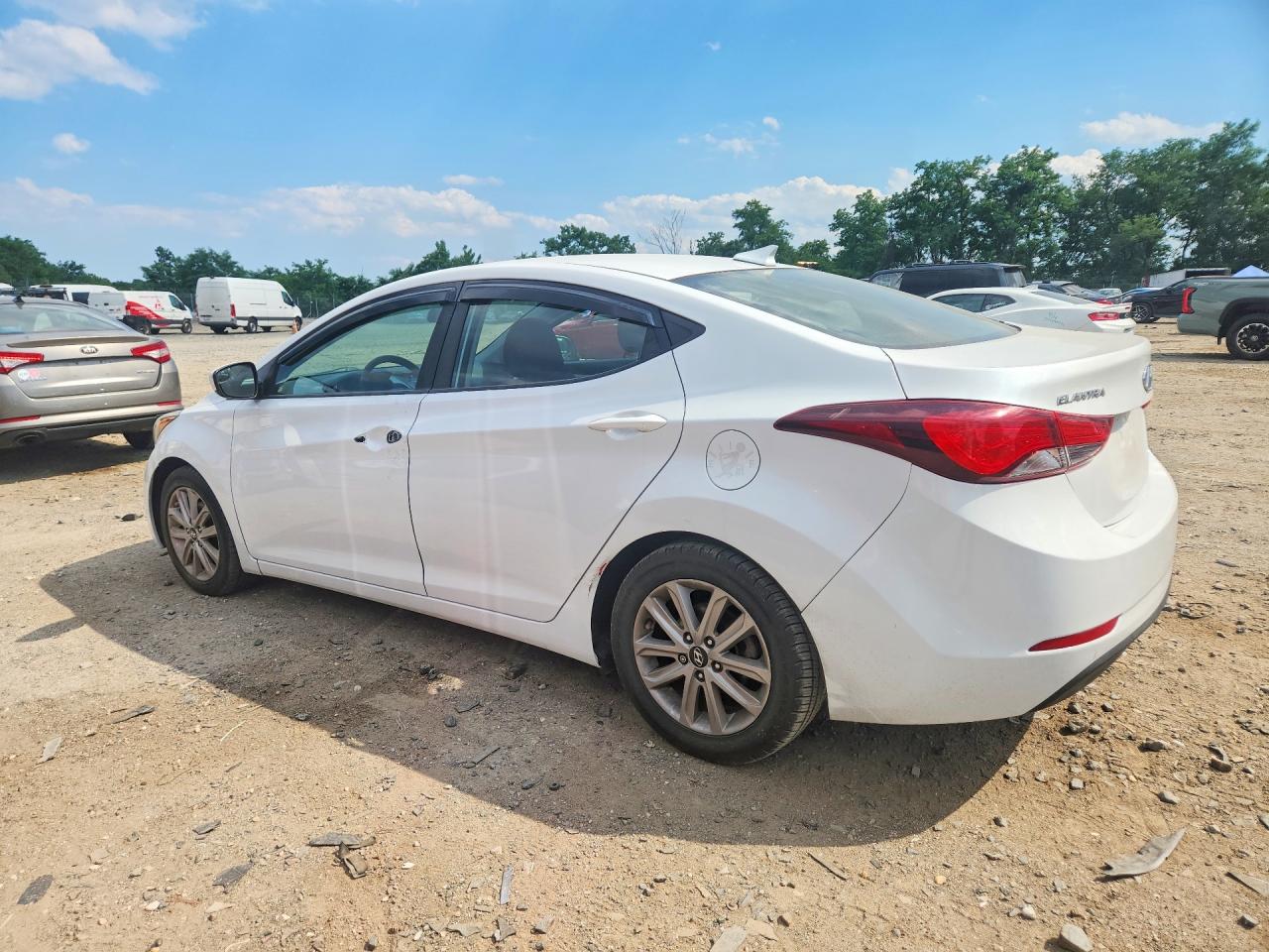 2016 HYUNDAI ELANTRA SE — снимка 2