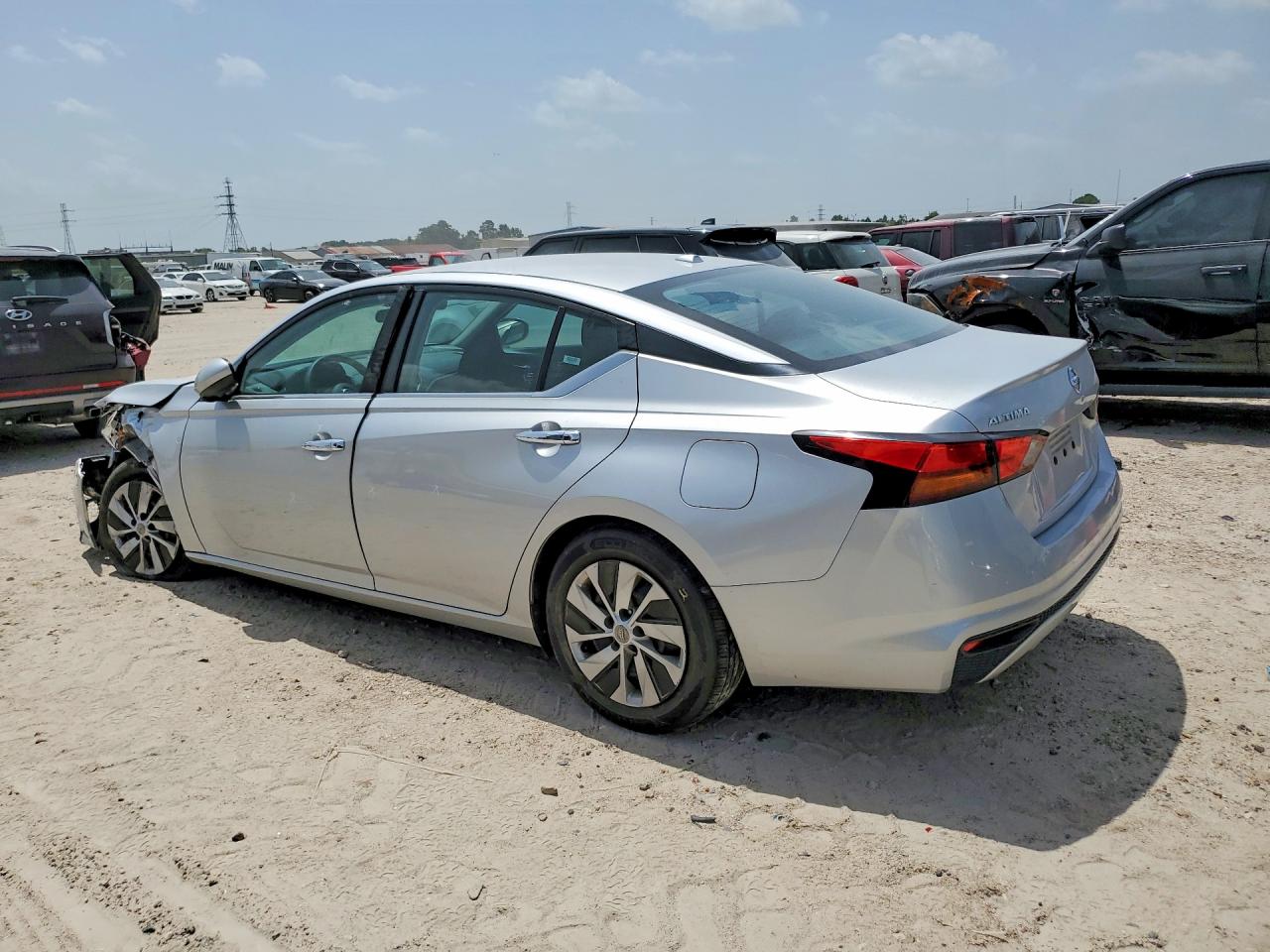 2020 NISSAN ALTIMA S — снимка 2