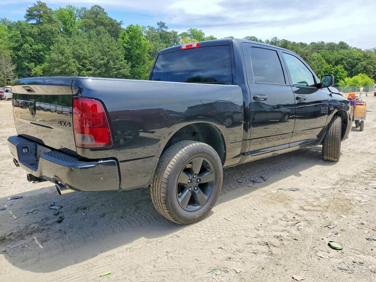 2017 RAM 1500 ST — снимка 3