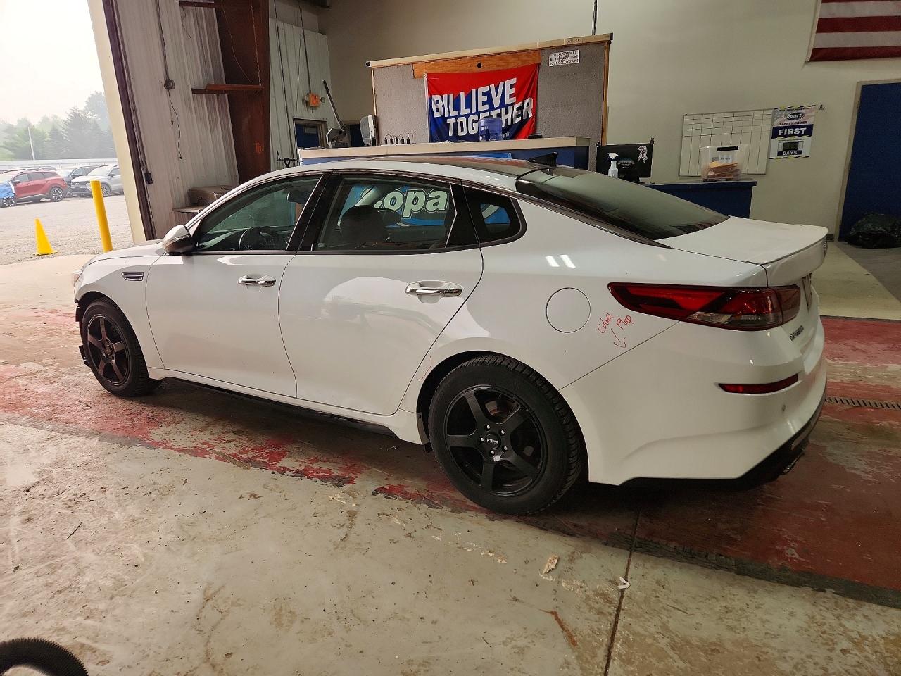 2019 KIA OPTIMA S — снимка 2