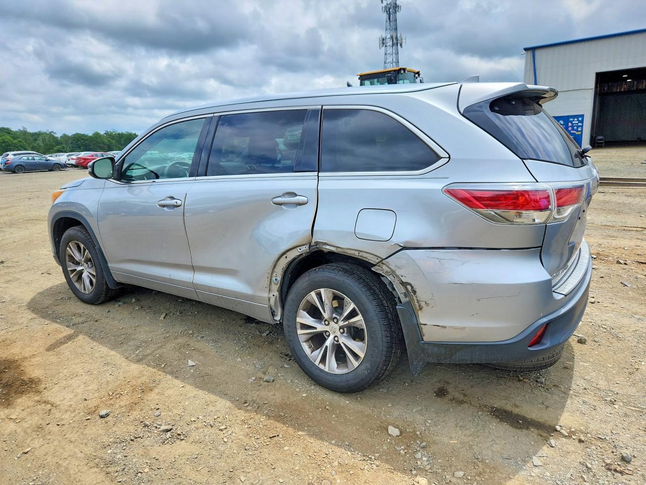 2015 TOYOTA HIGHLANDER XLE — снимка 2