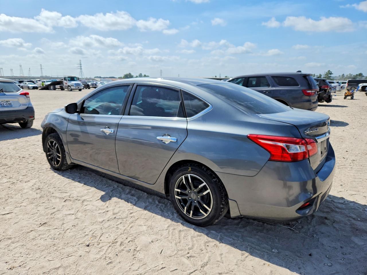 2019 NISSAN SENTRA S — снимка 2