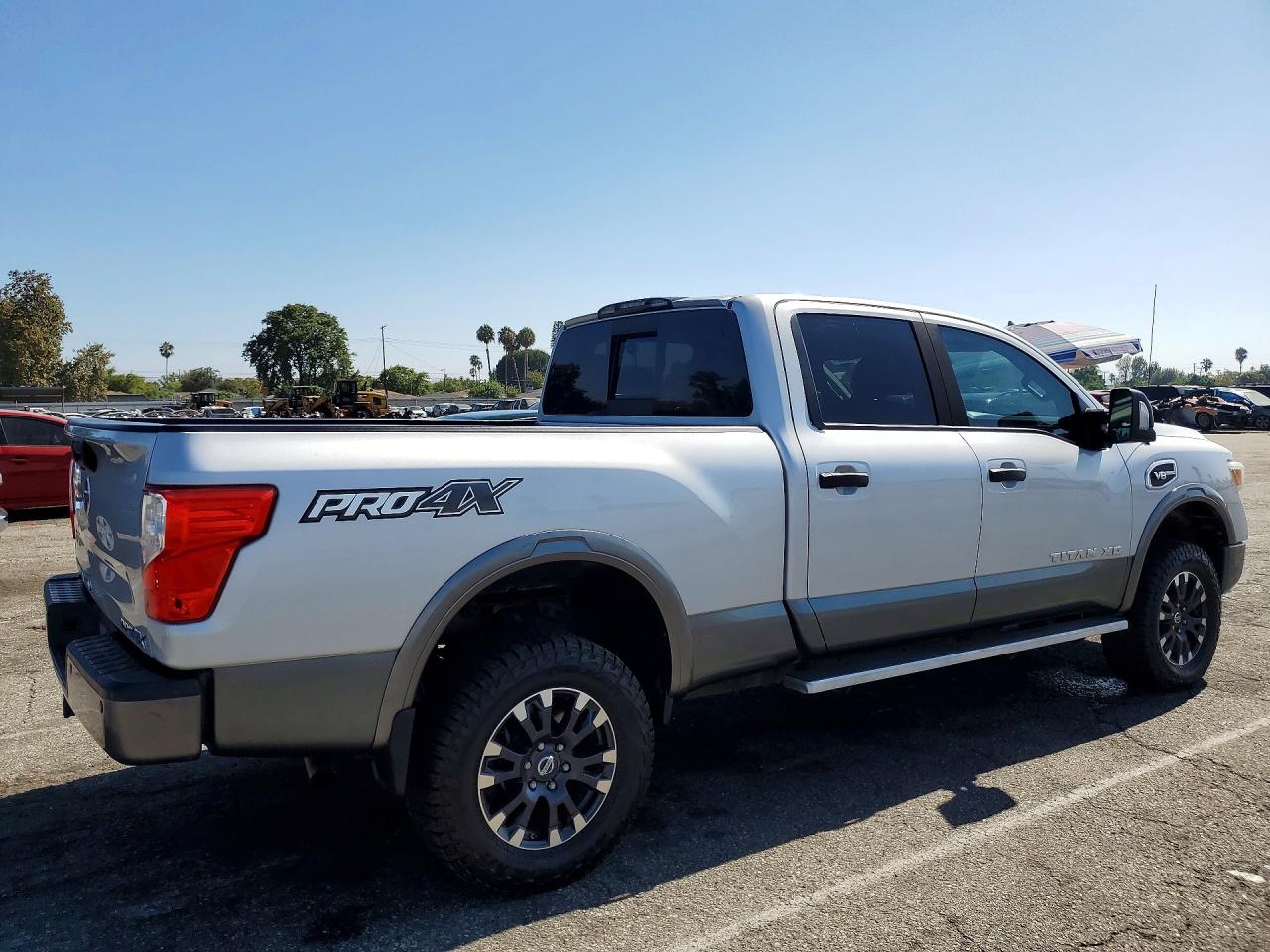 2016 NISSAN TITAN XD PRO-4X — снимка 3