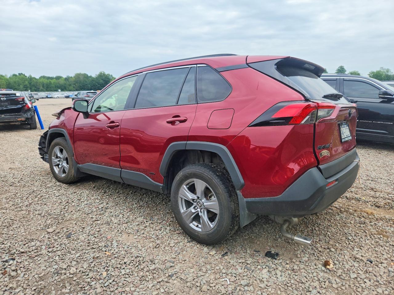 2025 TOYOTA RAV4 LE — снимка 2
