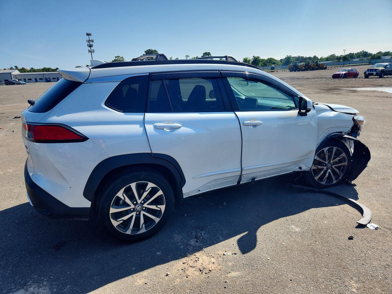 2023 TOYOTA COROLLA CROSS XLE — снимка 3