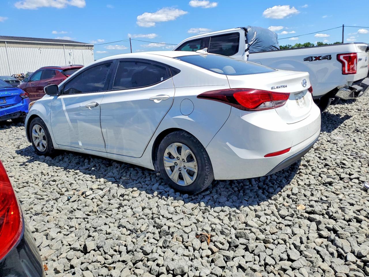 2016 HYUNDAI ELANTRA SE — снимка 2