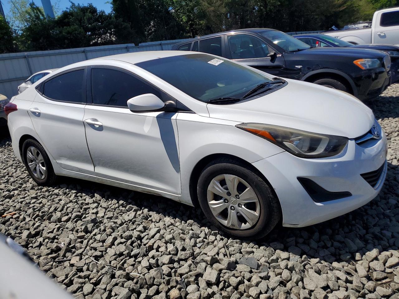 2016 HYUNDAI ELANTRA SE — снимка 4